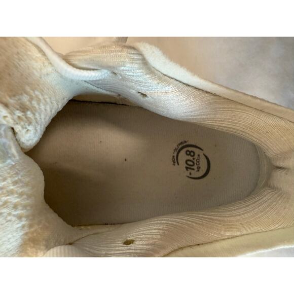 Asics Women's Gel-Nimbus 26 Running Shoe, White, Size 10 - Picture 7 of 8